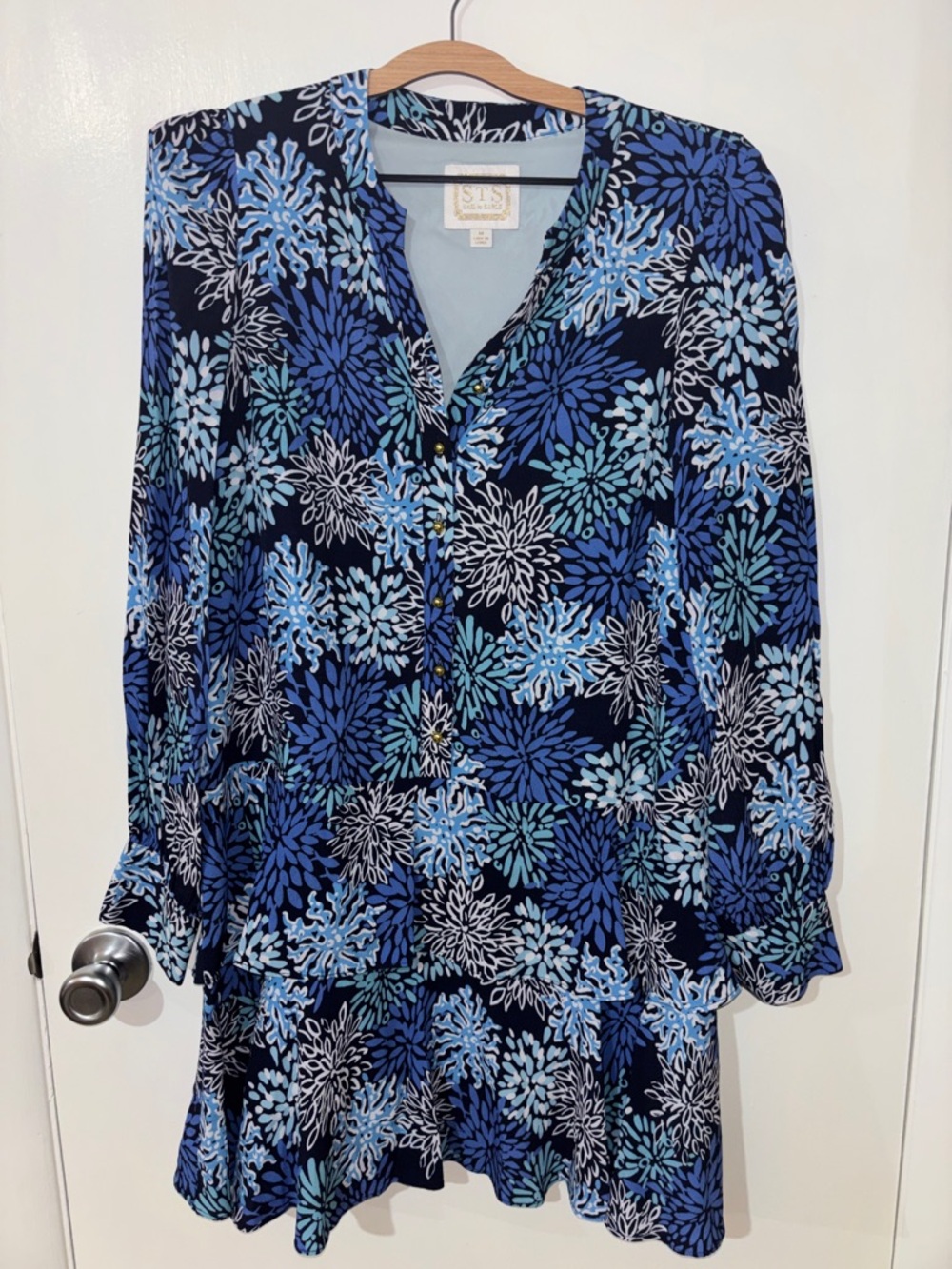 Sail to Sable Blue Navy Floral V-Neck Long Sleeve Tunic Dress